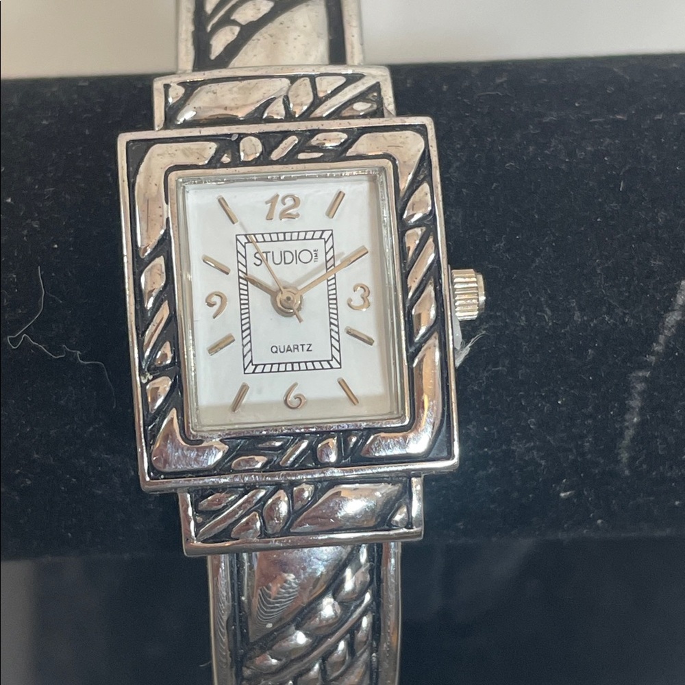 Studio Time by Detailed Silver-Tone Rectangular Face Bracelet Watch size 6.75